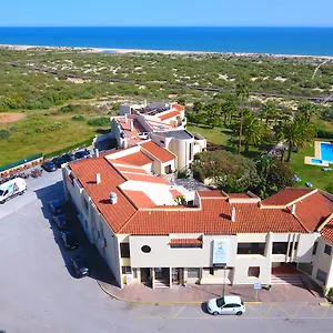 Hotel Da Lota - Beachfront, Manta Rota